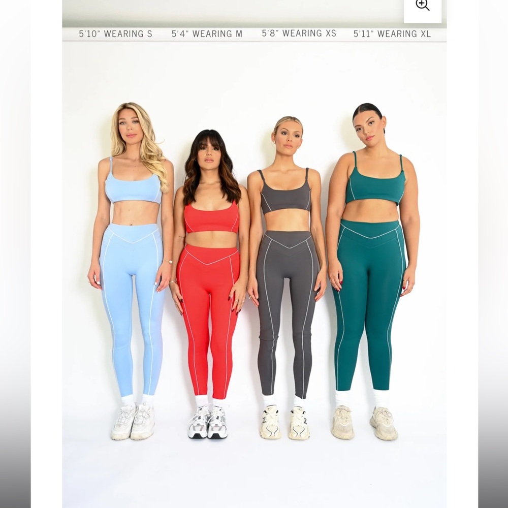 Yellow the Label set- Colby Contour Leggings & Sports Bra in Sky - Picture 6 of 8